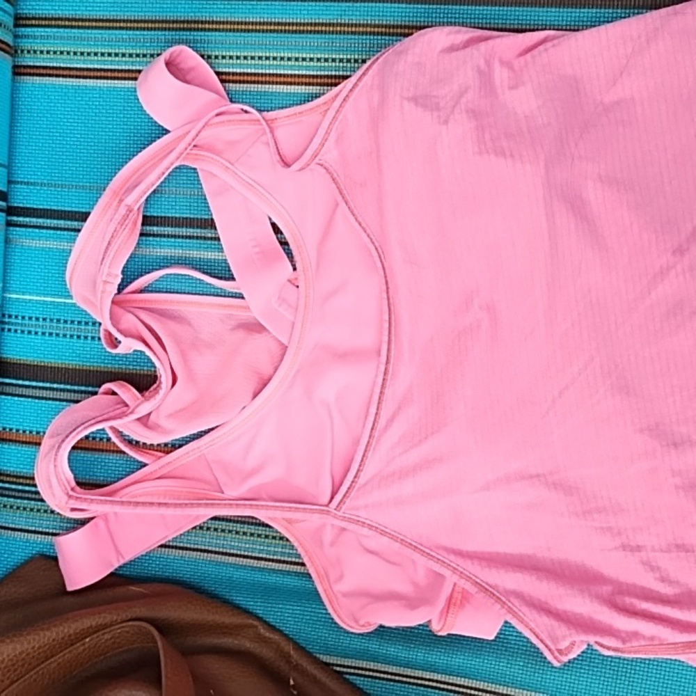Lululemon tank top